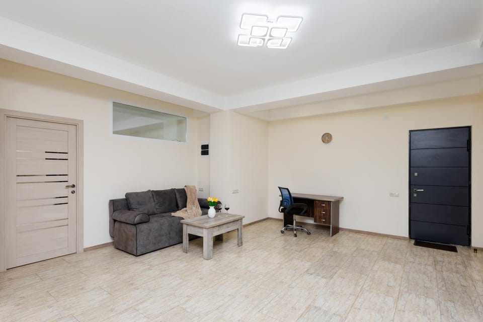 Khorenatsi Dst, 1 bedroom Modern Private House XO333 Apartment in Yerevan