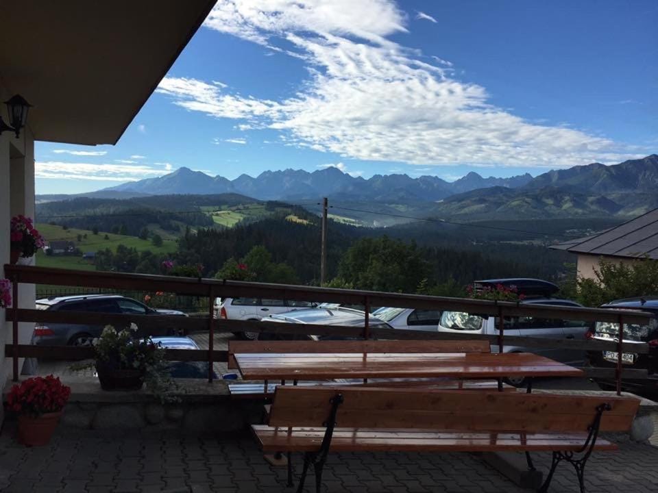 Nearby landmark, Day, Natural landscape, View (from property/room), Mountain view
