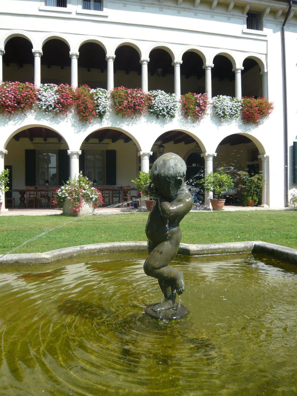 Facade/entrance, Decorative detail