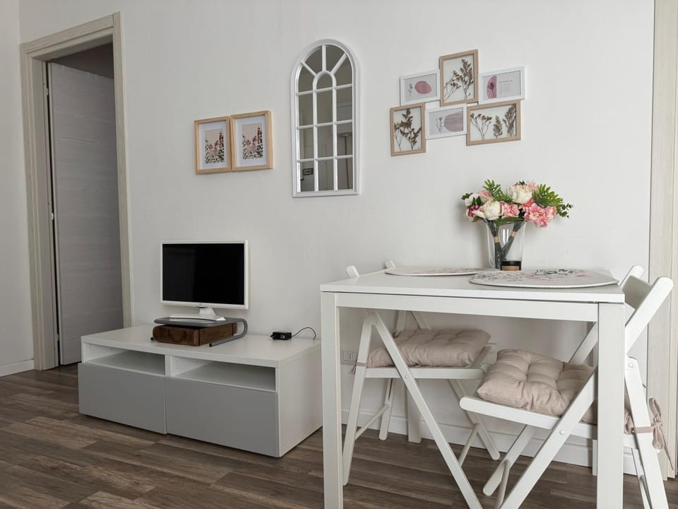 TV and multimedia, Dining area