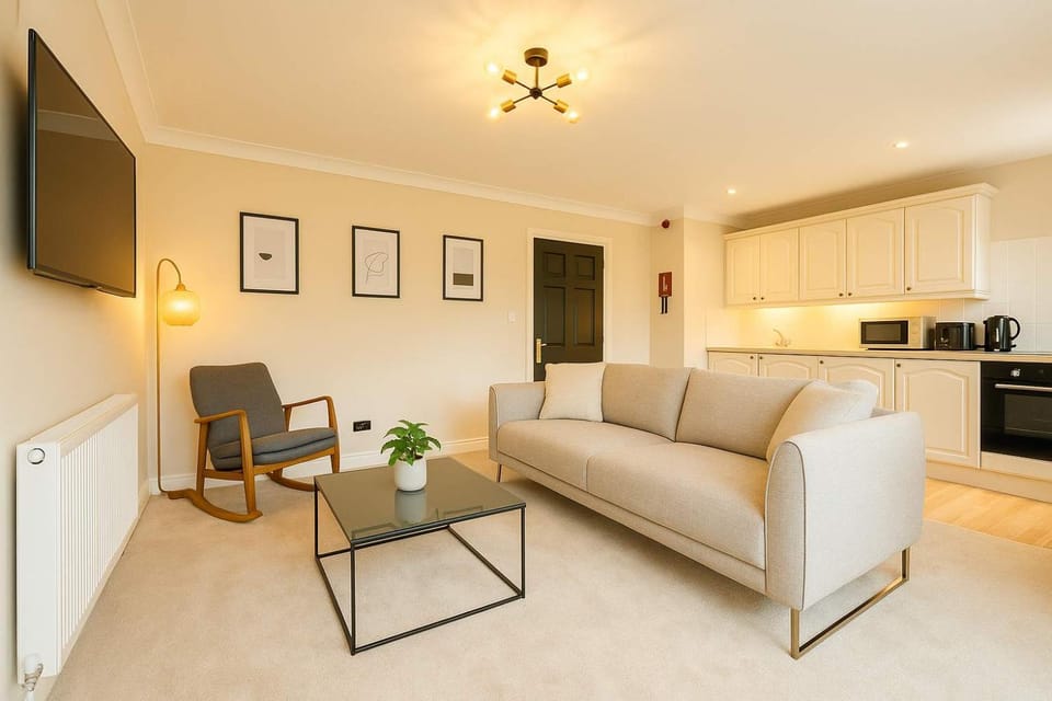 Central King Apartment - River View - Free Parking Apartment in Cardiff