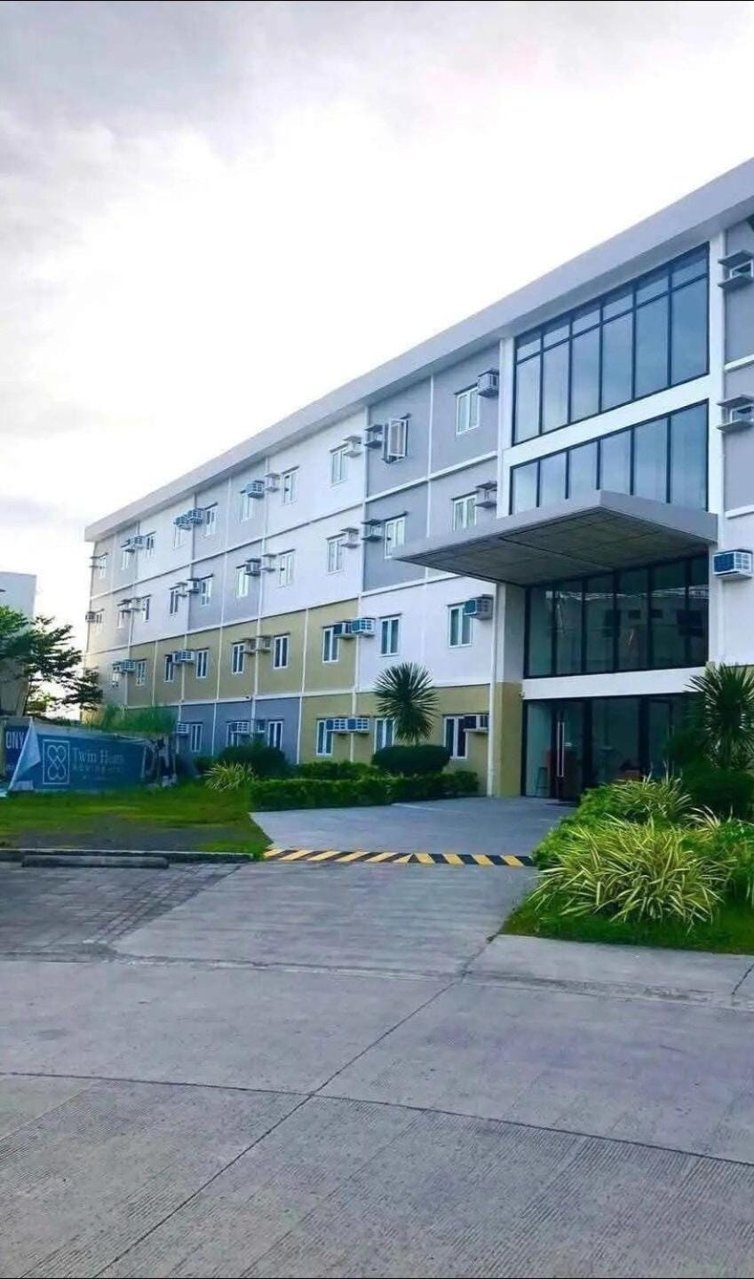 Maribert Studio Unit with free parking Apartment in Central Visayas