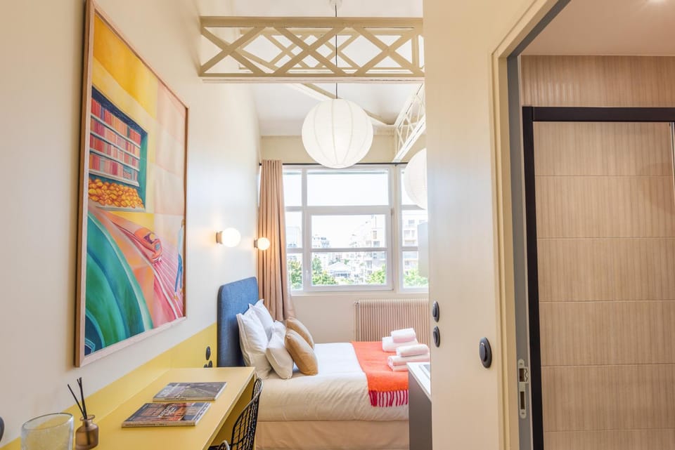 Bed, Photo of the whole room