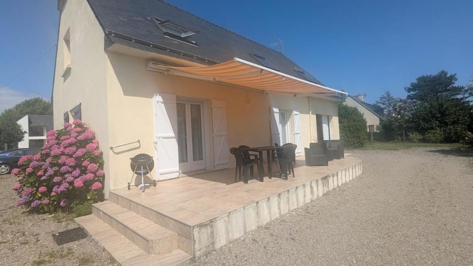 Property building, Patio