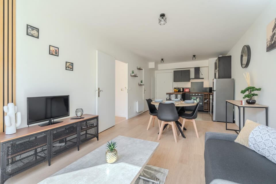 Cosy Appart à 5 min de Disneyland Paris - avec jardin et parking inclus Apartment in Chessy