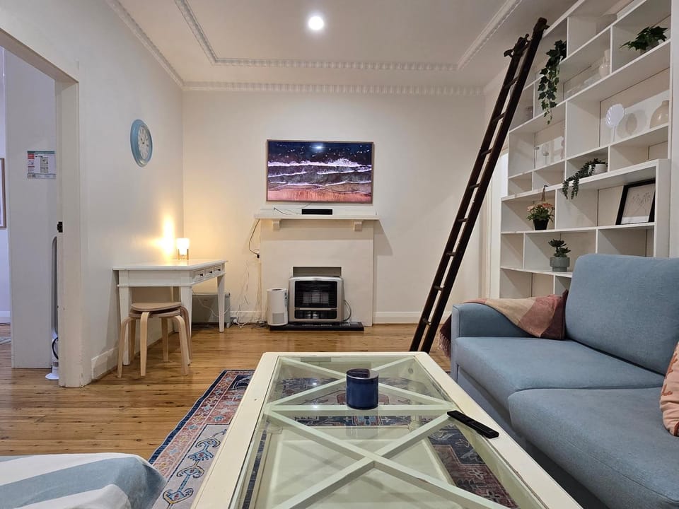 Living room, Entertainment