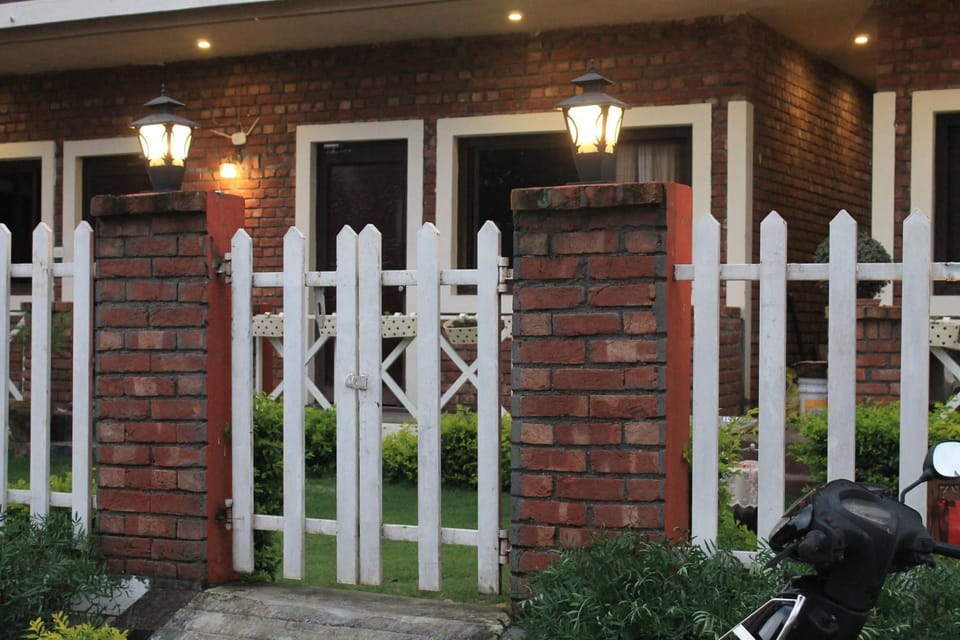 Facade/entrance, Day