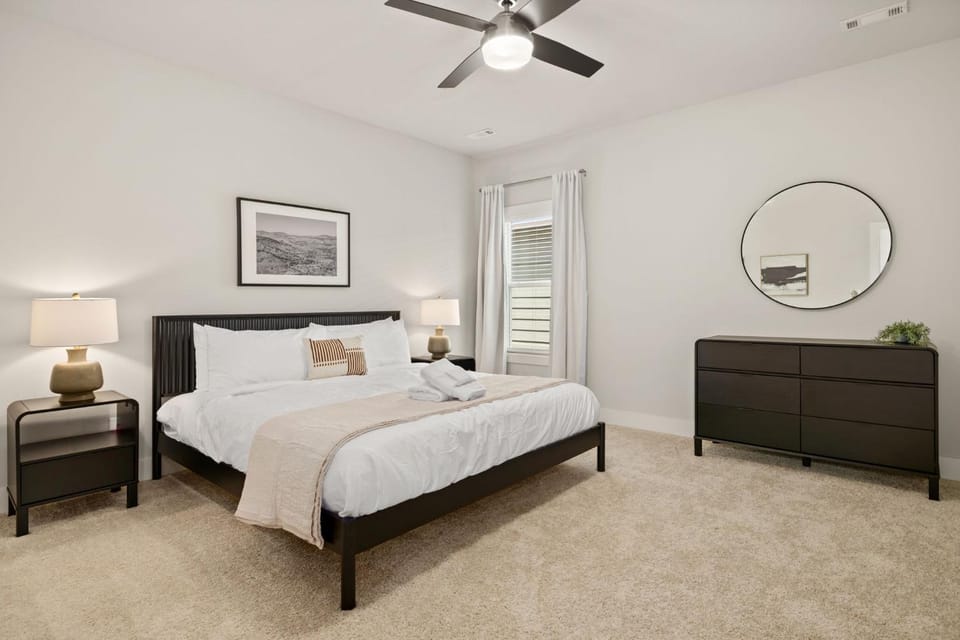 Hawthorne Haven - 2 mi to DT - Direct Trail Access House in Rogers