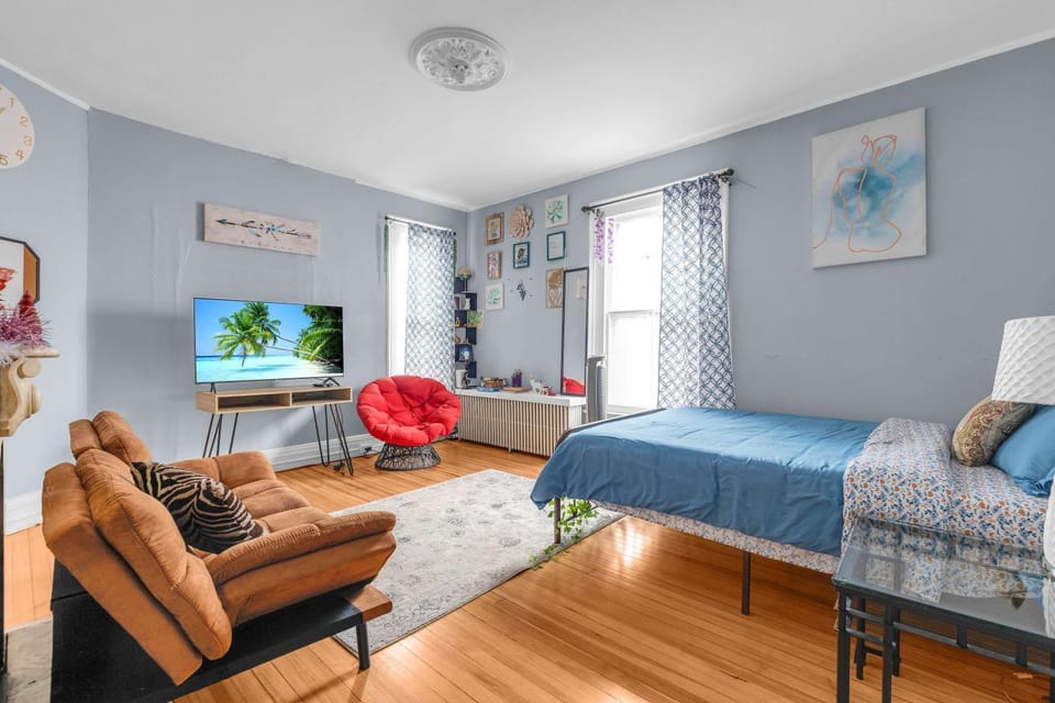 Historic Studio Near Trinity College with Fast WiFi Apartment in Hartford