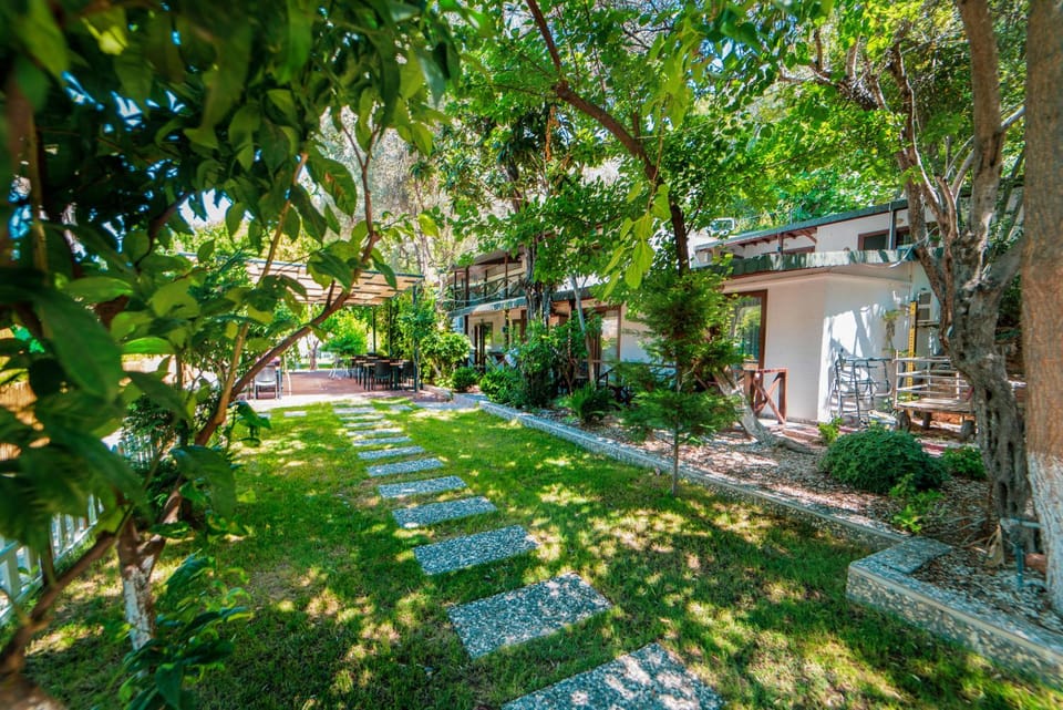 Property building, Natural landscape, Garden, Garden view