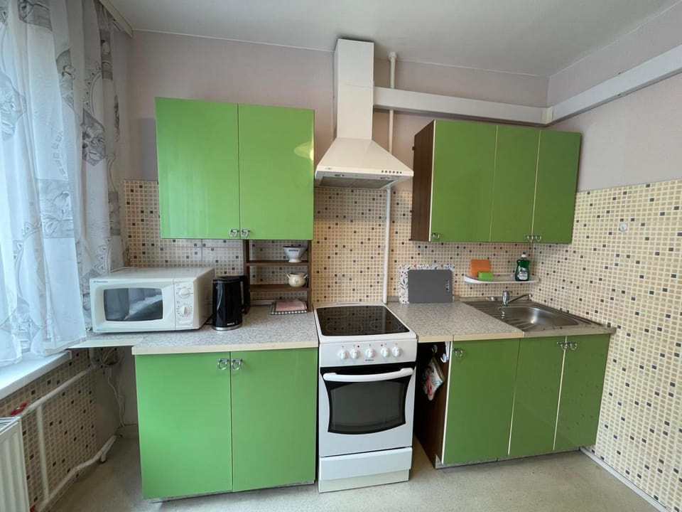 Kitchen or kitchenette, pet friendly, stove, toaster
