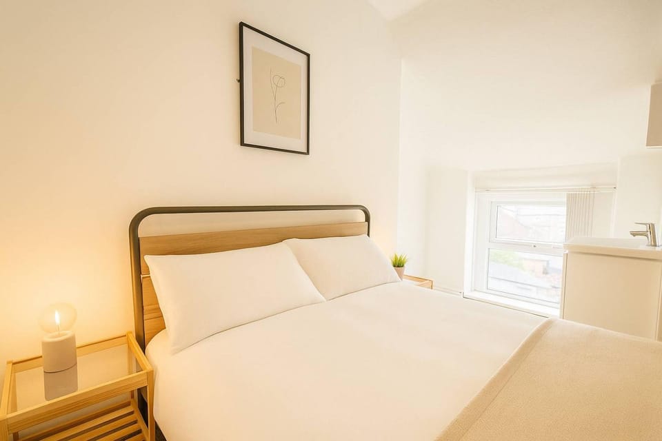 Charming Top Floor Cardiff Gem - Free Parking Apartment in Cardiff