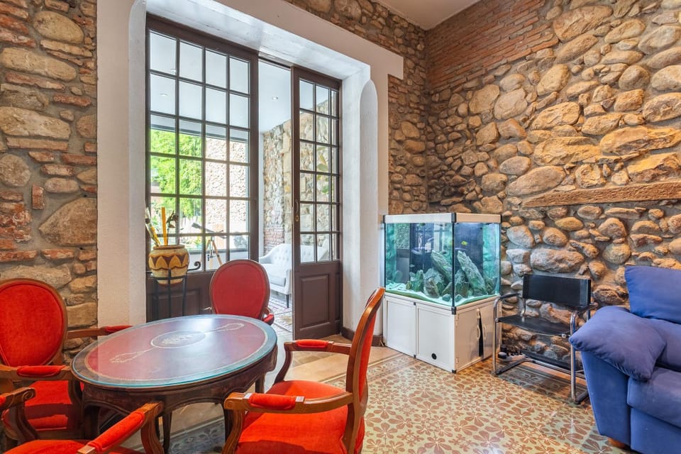 Property building, Living room