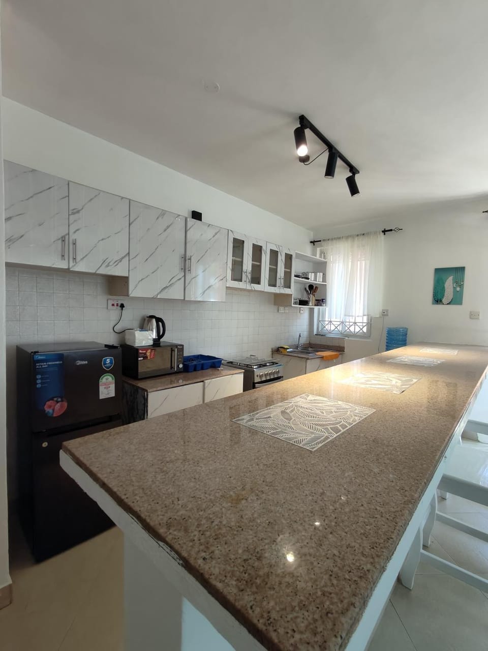 Coastal Bliss 1BR Nyali, pool, WiFi, walk to the beach Apartment in Mombasa County