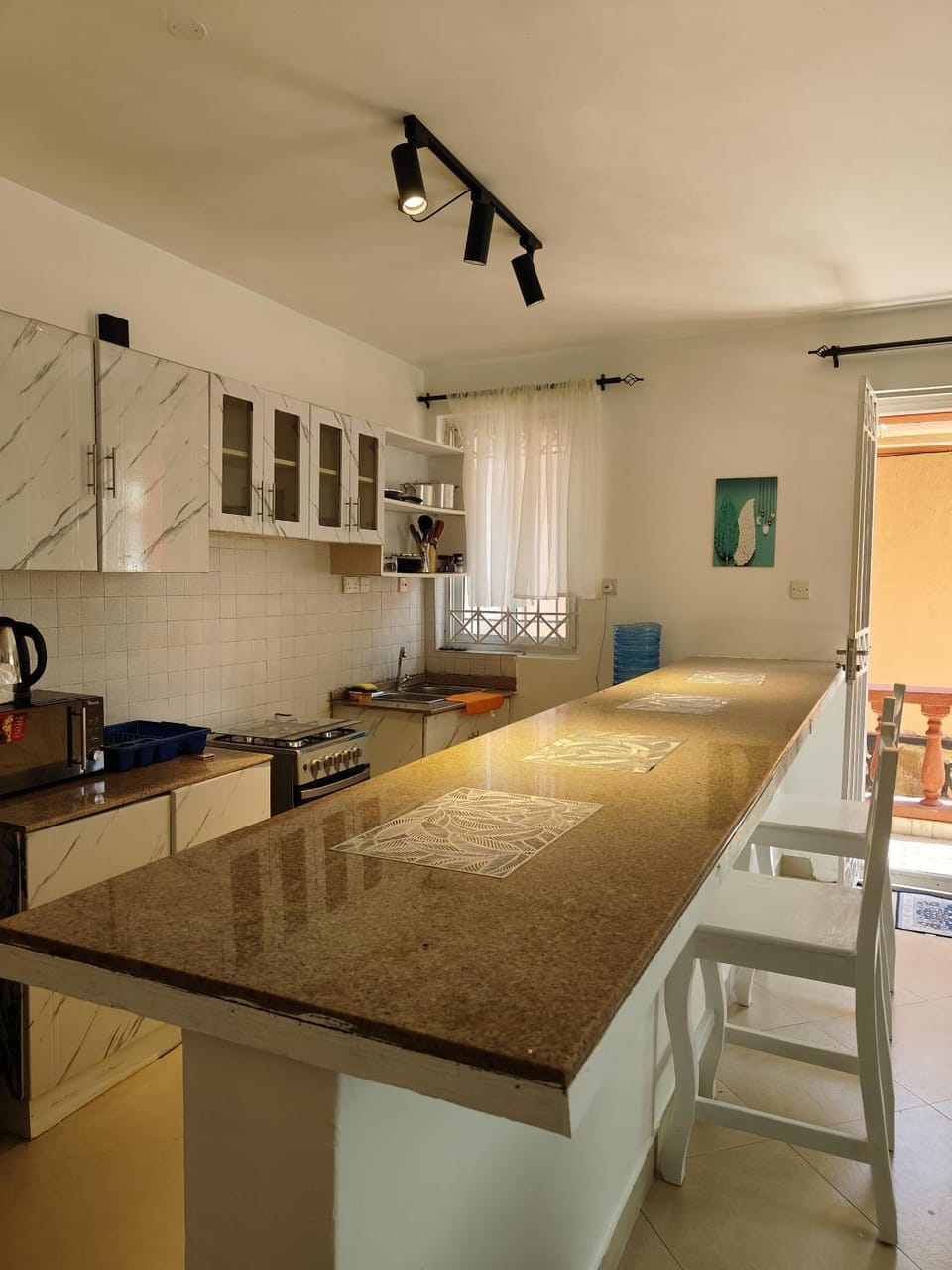 Coastal Bliss 1BR Nyali, pool, WiFi, walk to the beach Apartment in Mombasa County