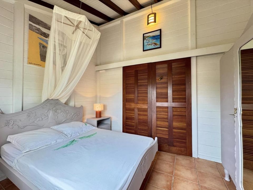 Villa Ti Sable - Maison Créole Apartment in Arrondissement of Saint-Pierre