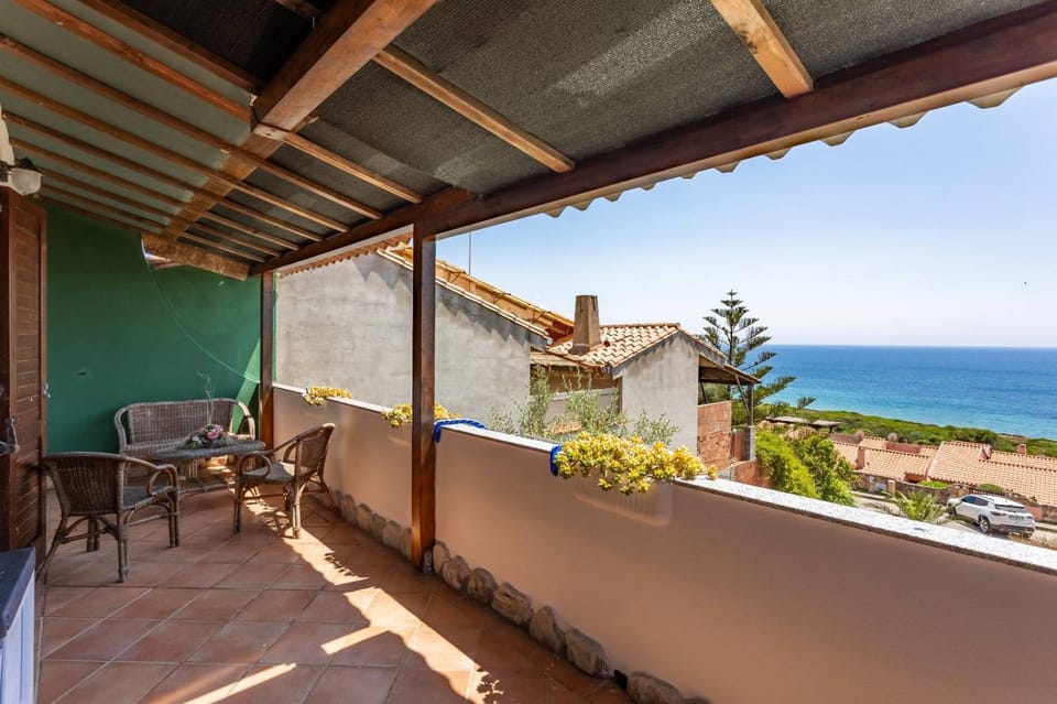 View (from property/room), Balcony/Terrace