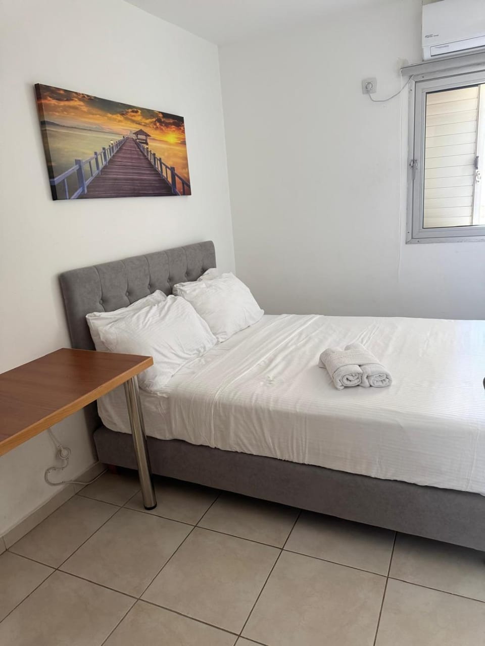 Bed, Photo of the whole room, Bedroom, towels, air conditioner