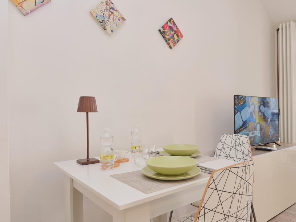 Decorative detail, Dining area