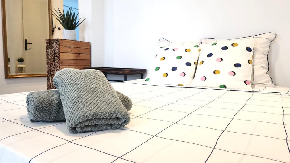 Bed, Photo of the whole room