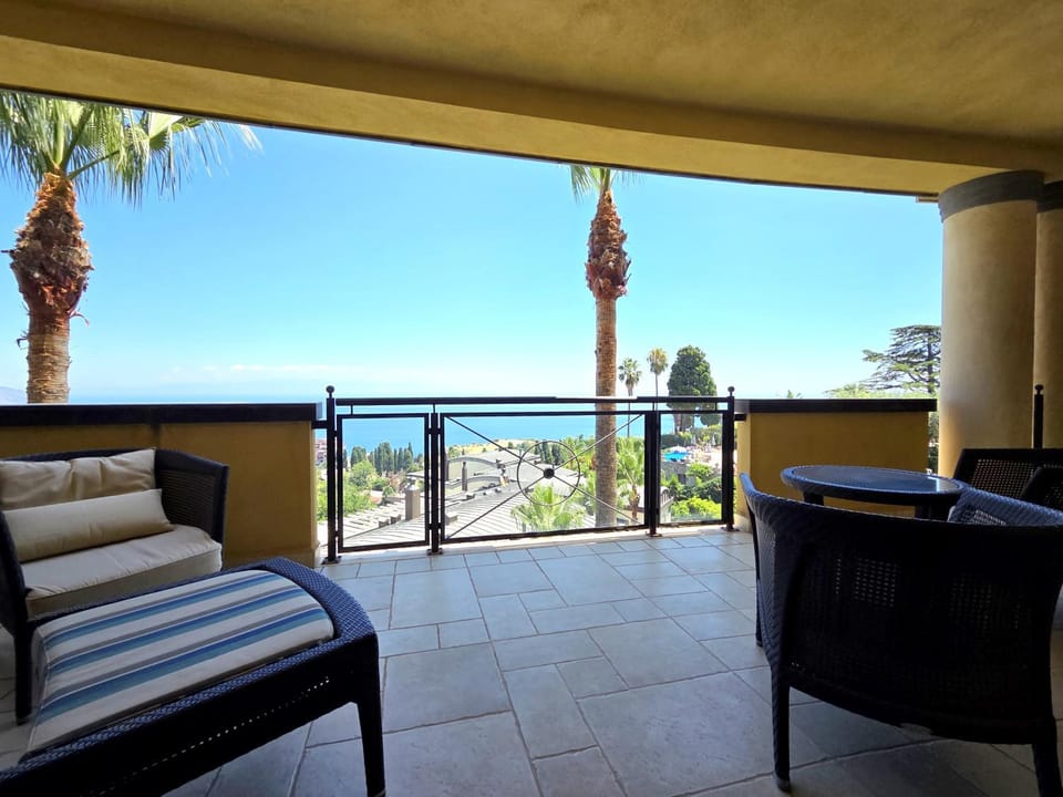 Patio, View (from property/room), Balcony/Terrace, Sea view