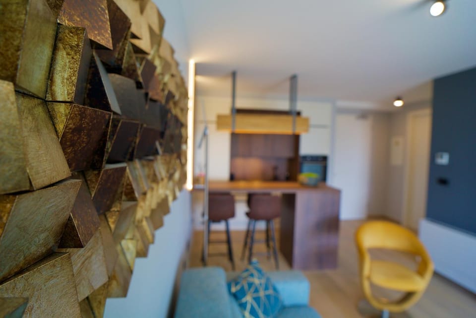 Kitchen or kitchenette, Living room, Seating area, Dining area, kitchen