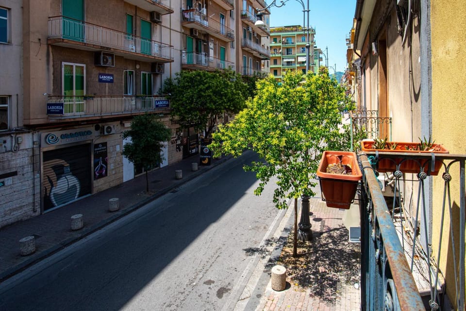 Property building, Day, Neighbourhood, City view