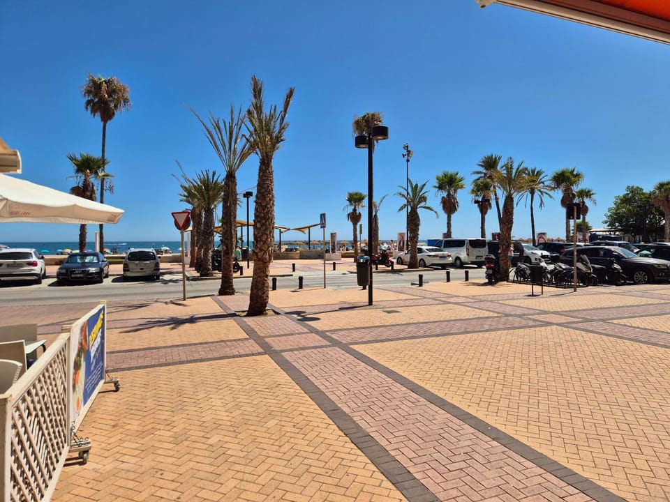 Facade/entrance, Beach
