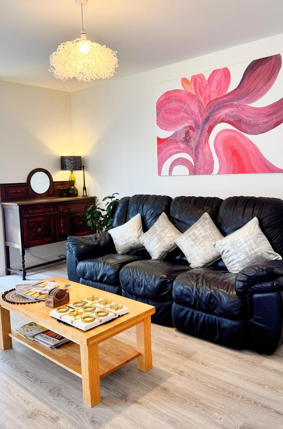 Living room, Seating area