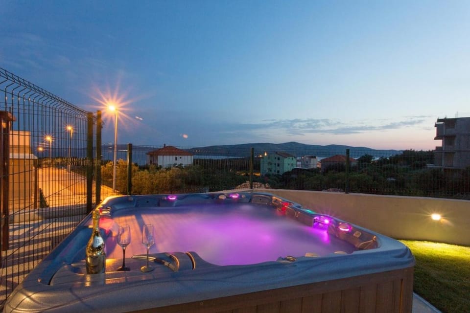 Villa Honey Villa in Šibenik-Knin County, Croatia