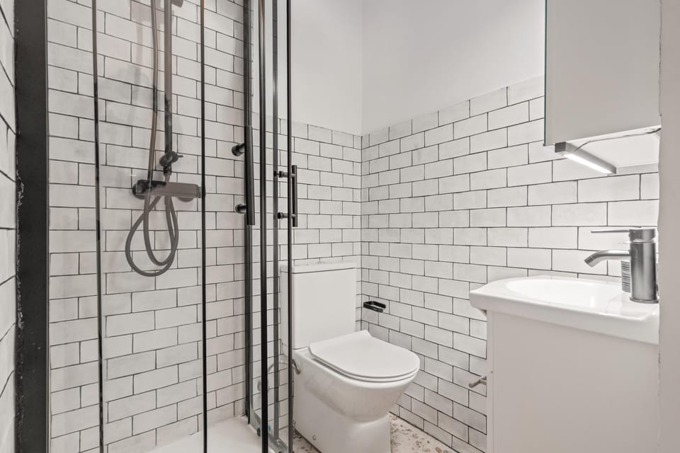 Private room in Malasaña #2 Bed and Breakfast in Centro