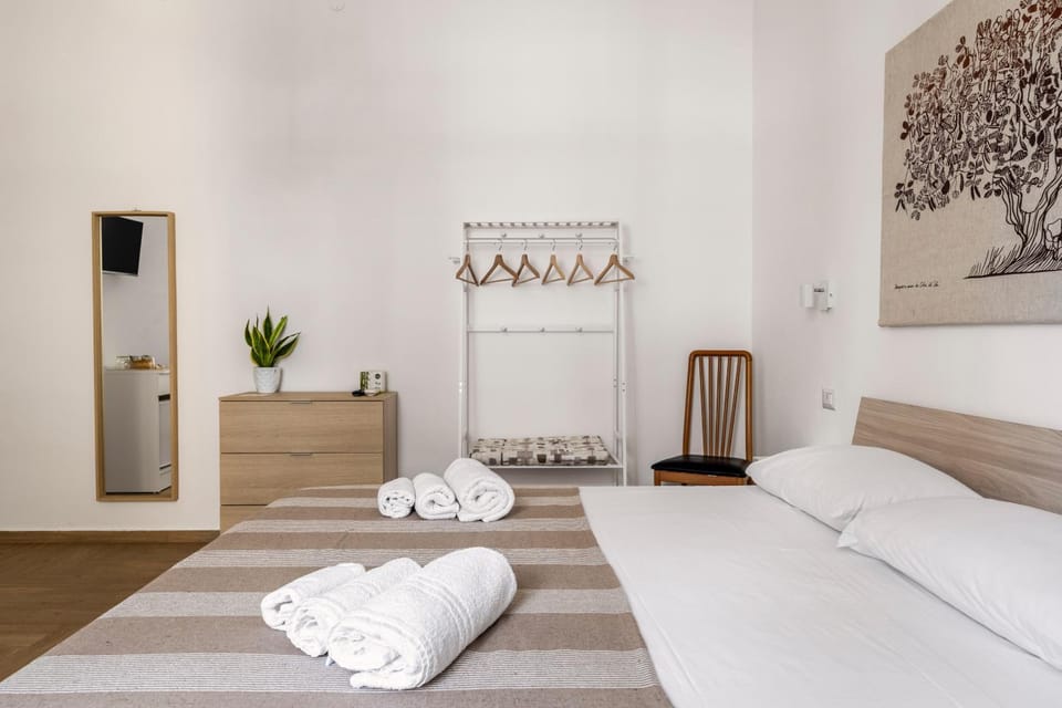 Radici Rooms Bed and Breakfast in Campofelice di Roccella