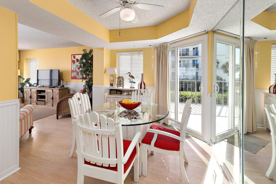 Beach Club #111 House in Saint Simons Island