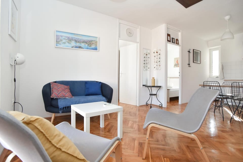Stone & Sea Apartment in Budva