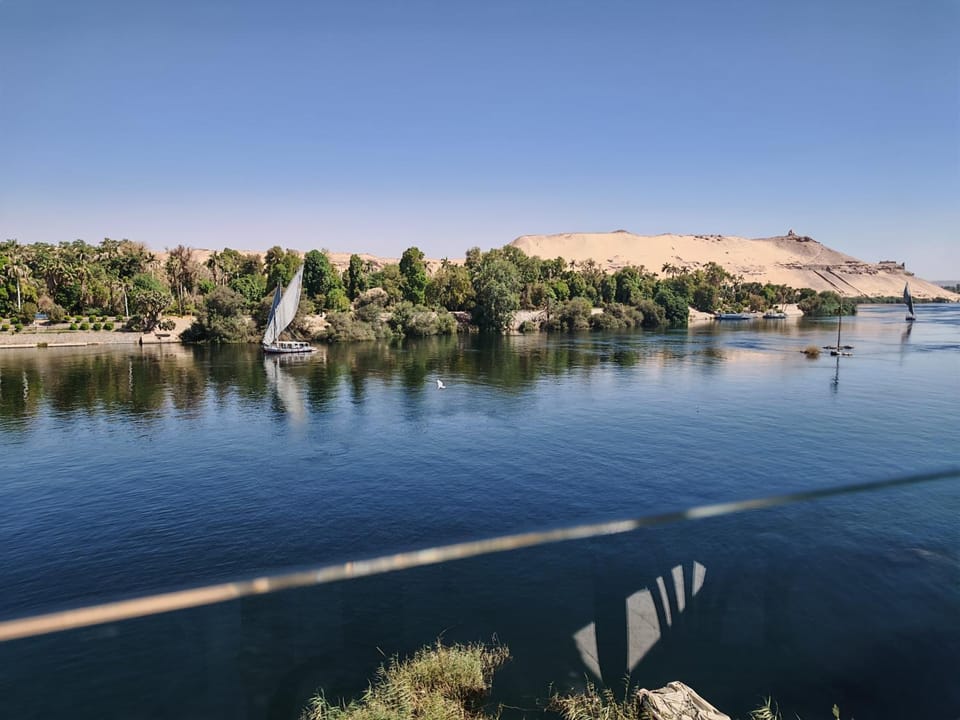 Nearby landmark, Natural landscape, River view