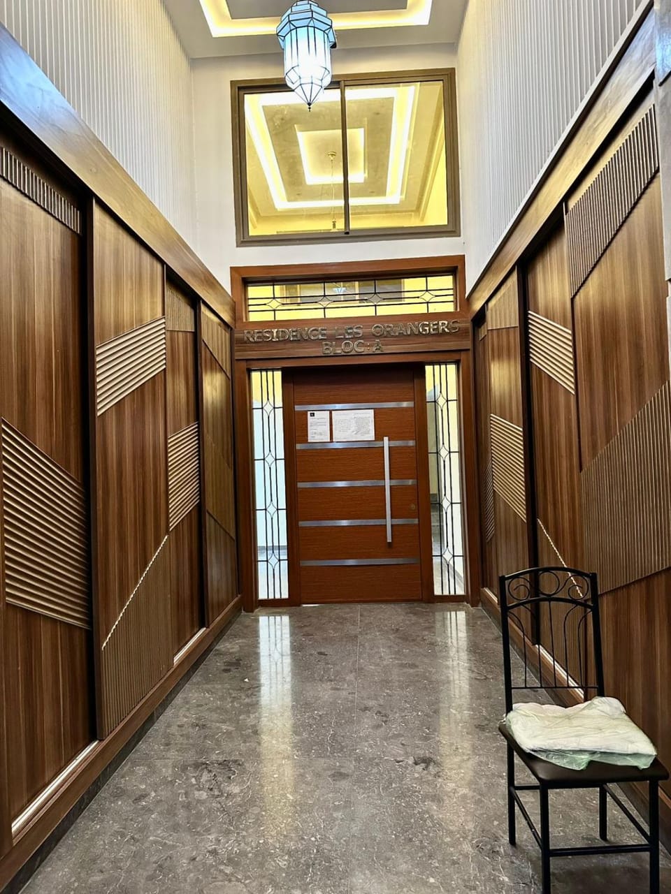 Facade/entrance