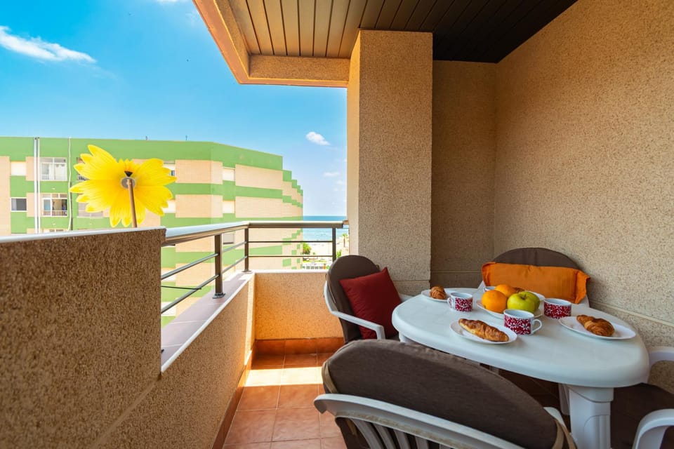 Balcony/Terrace, Dining area
