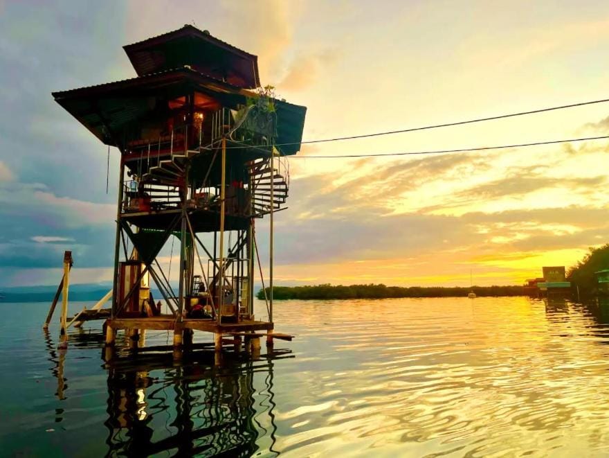 La Torre del Artista Apartment in Bocas del Toro Province