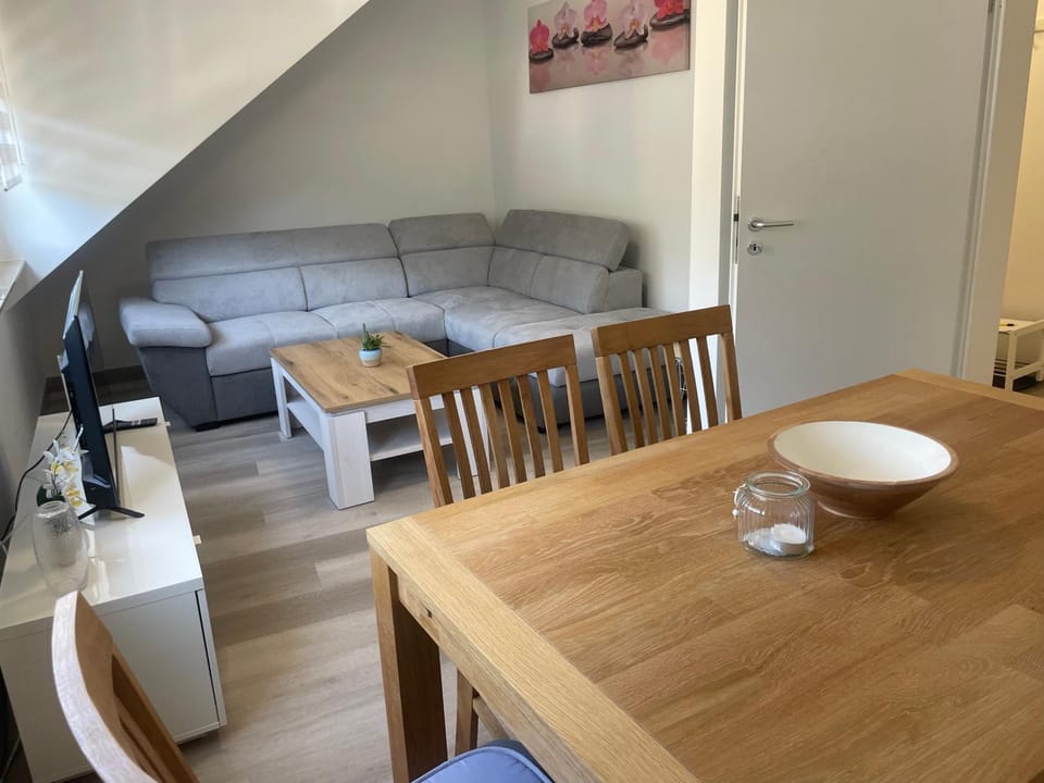 Living room, Seating area, Dining area