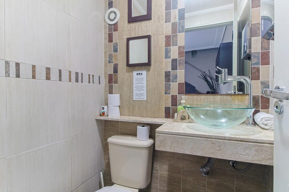 Toilet, Bathroom