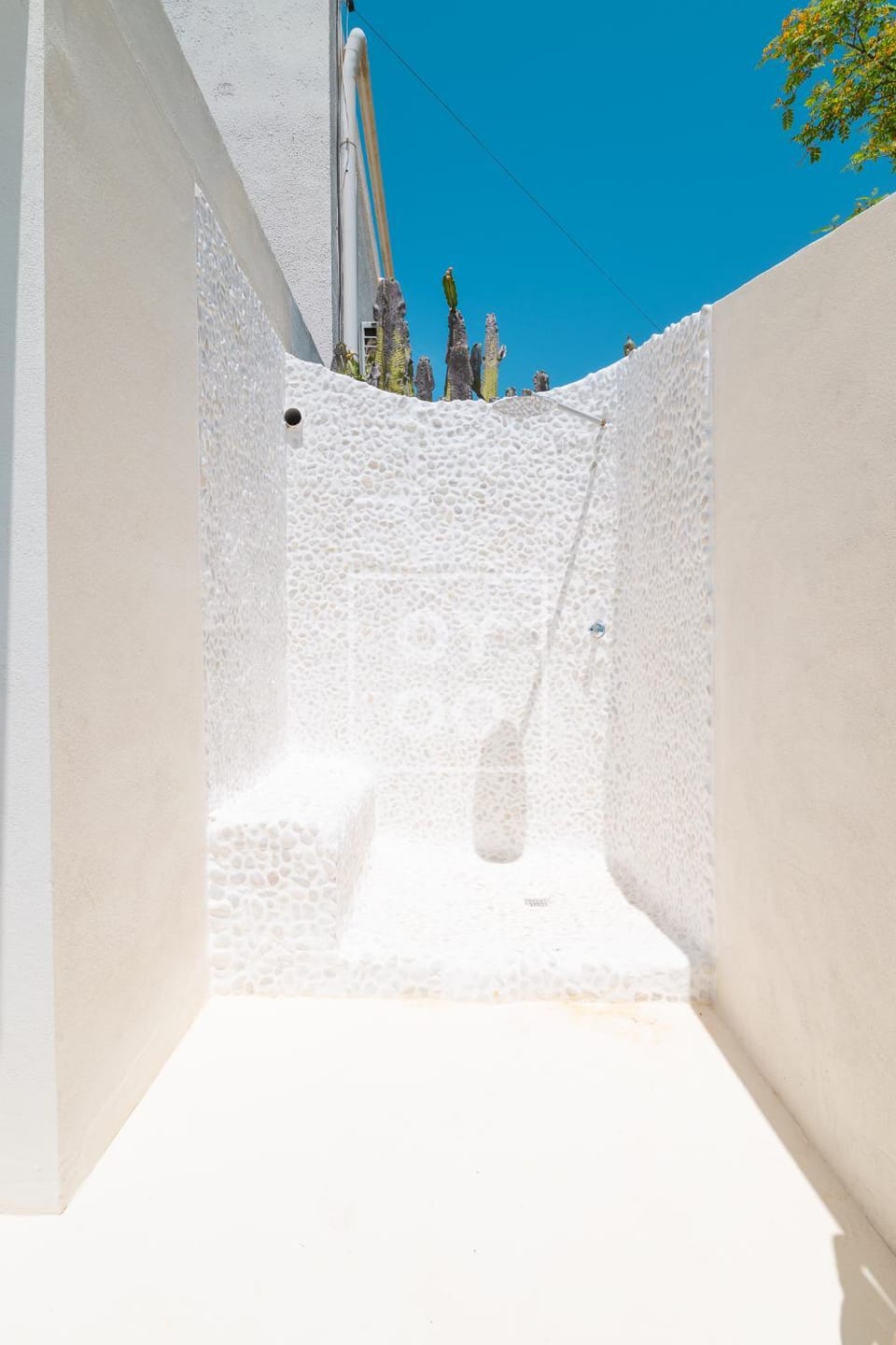 Shower, Garden, Balcony/Terrace