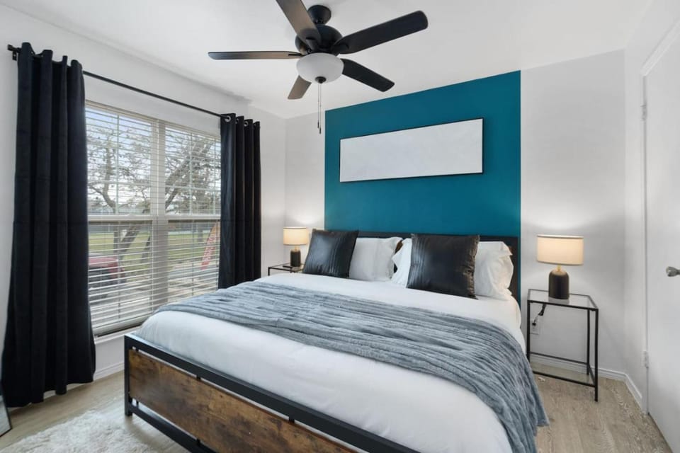 Bed, Bedroom