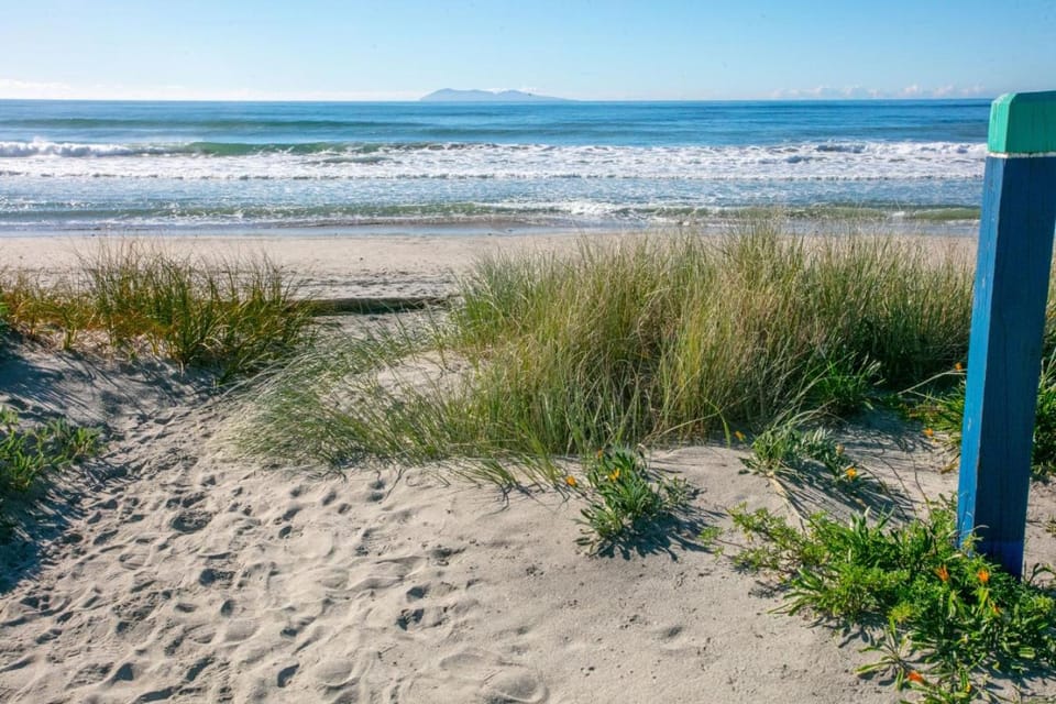 Nearby landmark, Beach