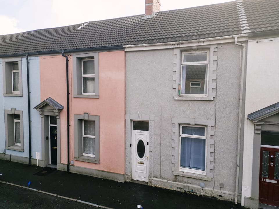Property building, Day, Neighbourhood, Street view