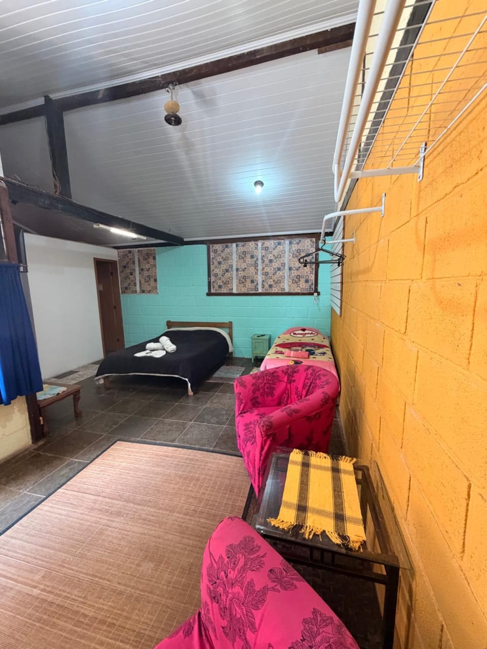 Bed, Photo of the whole room, Seating area, Bedroom