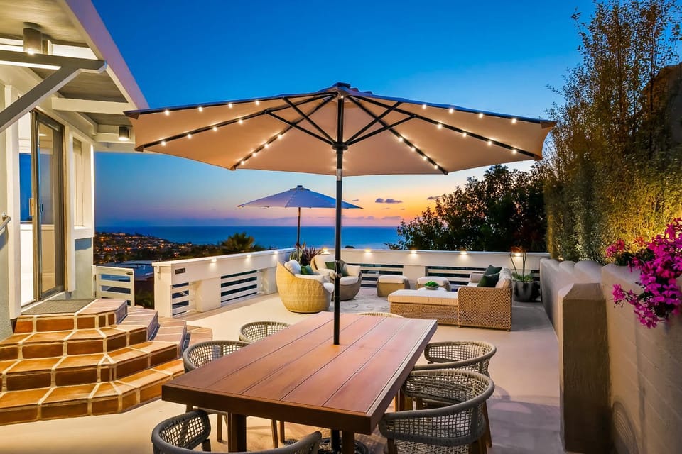 La Jolla Hilltop Haven with Ocean Views and Spa House in La Jolla
