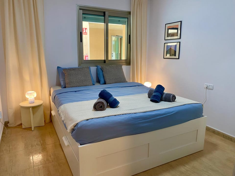 Apartment with Rooftop Pool - TideView Corralejo Apartment in Corralejo