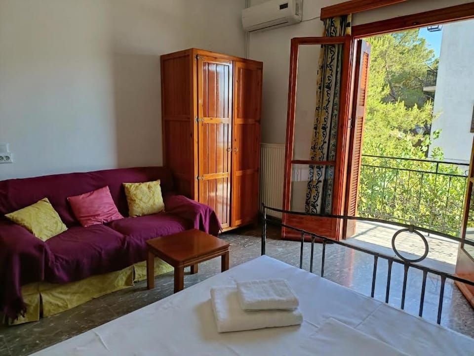 Port view house 2 Apartment in Poros