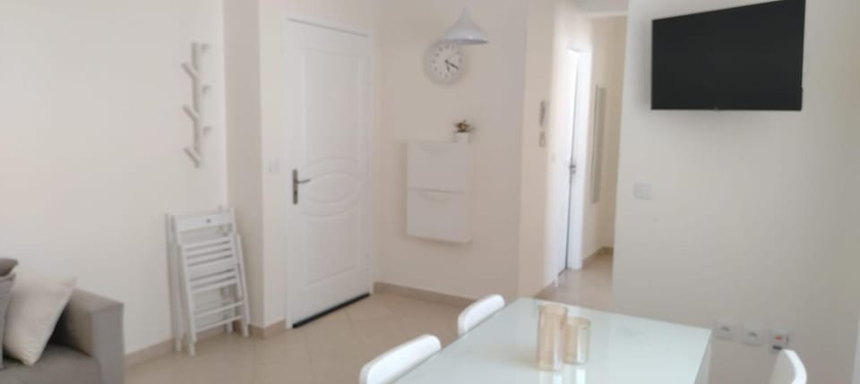 Appartement cosy à côté du Stade Apartment in Tangier