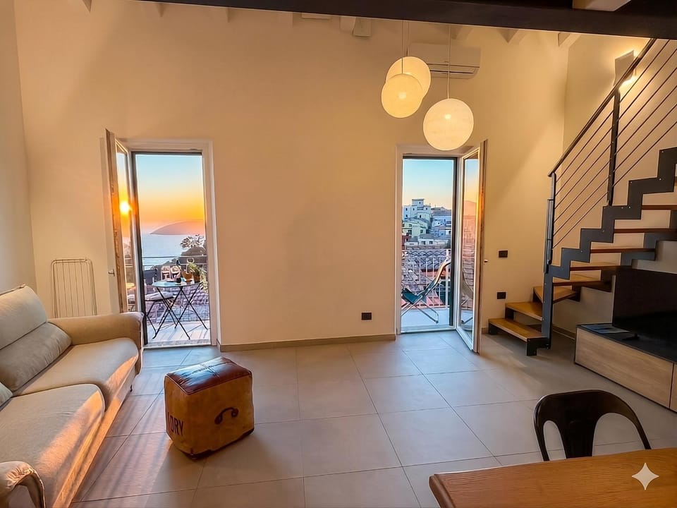 Balcony/Terrace, Balcony/Terrace, Living room, Seating area, Sunset